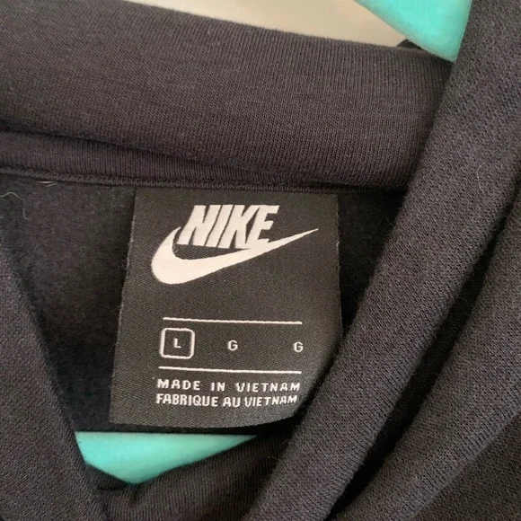 Nike Women’s Icon Clash Funnel Neck hoodie black metallic logo size large - Picture 3 of 5